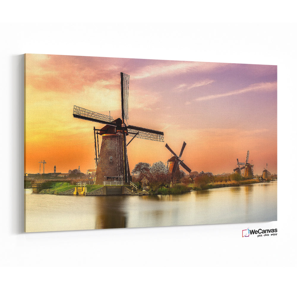 Molinos cerca del lago